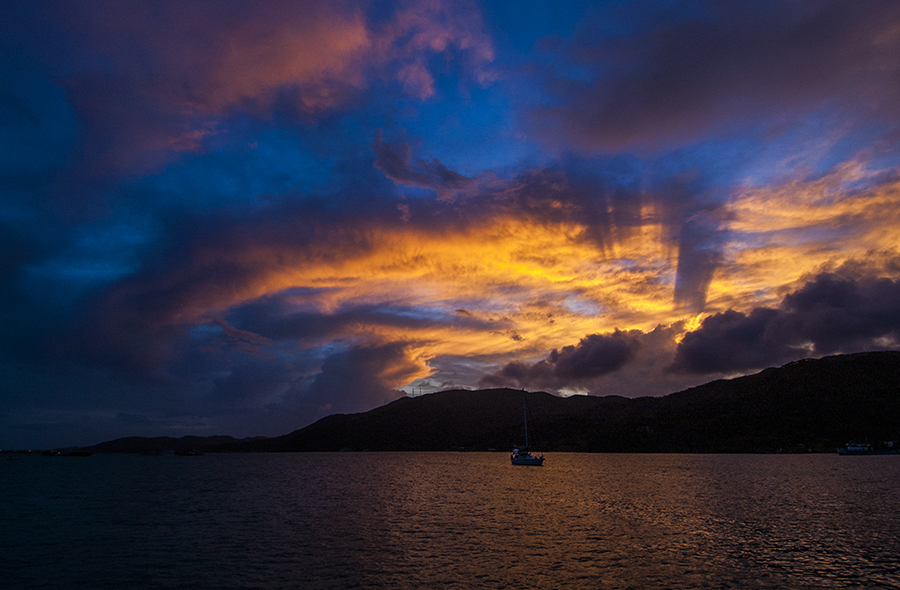 Закат над островом Гуанаха